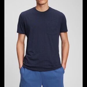Gap Men's 100% Cotton Pocket T-Shirt, Medium, Navy